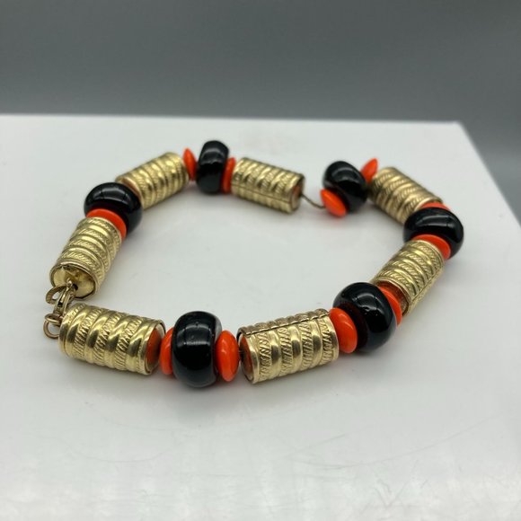 Vintage Germany Beaded Bracelet on Rolled Gold Chain, Retro Flair with Embossed - Picture 4 of 6